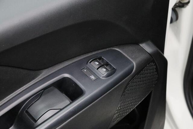 Fiat DOBLO Cargo 1.3 MJ L1H1 Actual 2017 NAP | Airco | Bluetooth | Trekhaak | Elektrische ramen | AUX USB | Zijschuifdeur | Centrale vergrendeling