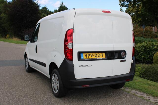 Fiat DOBLO 1.6 MJ 105pk L1H1 airco/cruise/Euro 6
