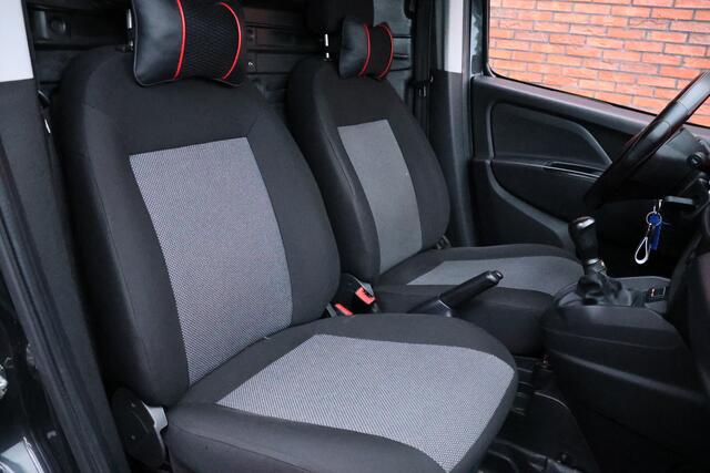 Fiat DOBLO Cargo 1.3 MJ L2H1 Maxi | CarPlay | Android Auto | Trekhaak | Airco | Sport velgen | MF Stuur | Nieuwe APK | NL Auto