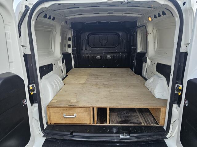 Fiat DOBLO Cargo 1.6 MJ L2H1 | Trekhaak | Navigatie | Inbraak beveiliging