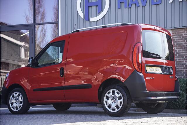 Fiat DOBLO Cargo 1.4 Benzine, SCHUIFDEUR, BTW-VRIJ / MARGE