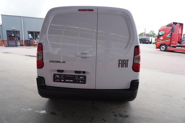 Fiat DOBLO BlueHDi 130PK S&S L2 1000kg 3 zits nr.V082 | Airco | Cruise | Camera | Apple CP+Android auto