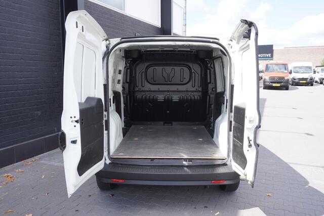 Fiat DOBLO Cargo 1.3 MJ EURO 6 - Airco - Start/Stop - NAP - ¤ 9.900,- Excl.
