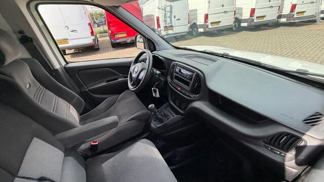Fiat DOBLO 1.6 MJ 77KW 105PK EURO 6 3 ZITS BIJRIJDERSBANK/ AIRCO/ CRUISE CONTROL/ ORIGINEEL AUDIO/ 100% DEALERONDERHOUDEN