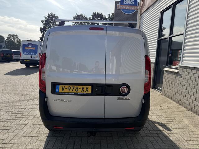 Fiat DOBLO Cargo 1.3 MJ L1H1 Actual / vaste prijs rijklaar € 6950 ex btw / lease vanaf € 117 / euro 6 / bpm vrij / airco / trekhaak / schuifdeur / zilver metallic !