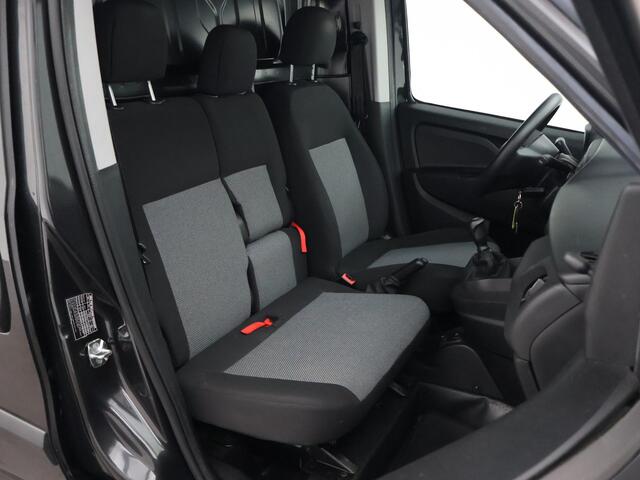 Fiat DOBLO Cargo 1.3 MJ ACTUAL EURO 6 + TREKHAAK | 17 INCH | AIRCO | BLUETOOTH