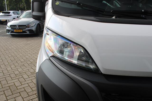 Fiat DUCATO 33 2.2 MultiJet 140PK L3H2 | ACHTERUITRIJ CAMERA | APPLE CARPLAY/ANDROID AUTO | CRUISE CONTROL | 3-ZITS | CLIMATE CONTROL | NIEUWE BUS! | DODEHOEK DETECTIE | NIEUW MODEL JAAR! |