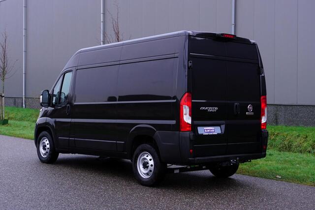 Fiat DUCATO 35H HD 2.2 MultiJet L2H2 Heavy |Trekhaak |3000 KG trekgewicht |Parkeersensoren |Carplay |Camera |Climate control |Cruise |Nieuwe type |3500 KG mtm |EURO6 |Dode hoek detectie