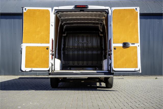Fiat DUCATO 2.2 MultiJet | L2H2 | 3T Trekgewicht | 10'' Display | Camera | Navi | Climate | Cruise | PDC | Euro 6