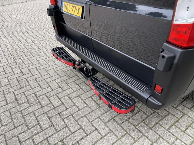 Fiat DUCATO 35H 2.3 MultiJet 140pk L2H2 DC 6 persoons / vaste prijs rijklaar ¤ 25.950 ex btw / lease vanaf ¤ 424 / cruise en climate control / camera / trekhaak 3000 kg !