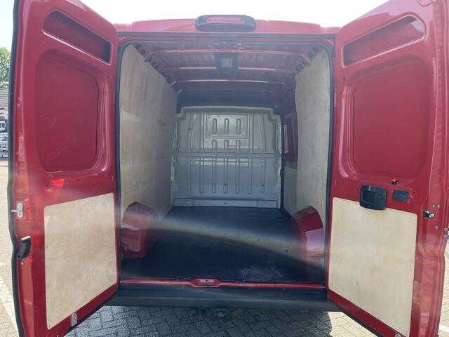 Fiat DUCATO 30 2.3 MultiJet L2H2 Airco/Camera/Navi Euro 6