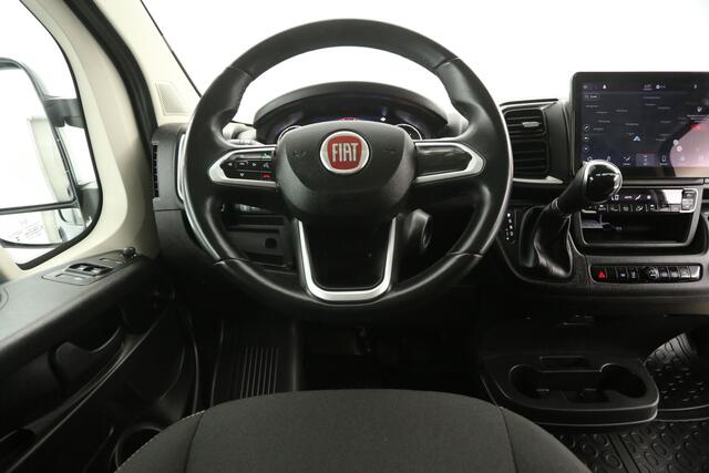 Fiat DUCATO 33 2.2 MultiJet L3H2 161PK Automaat Airco Camera Carplay Navigatie 3 Persoons Trekhaak