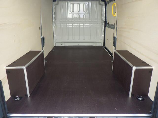 Fiat DUCATO 2.2 MultiJet 140 PK L3H2 Ideale Basis voor Camperbus nu met ¤ 18.000 korting| Nieuwprijs inclusief BTW/BPM ¤ 63.000,- | Nu ¤ 45.000,- incl. BTW en BPM | 2500 KG Trekvermogen | Groot Multimedia Scherm | Verzwaarde Vering | All Season Banden | 2-Zits | LED 