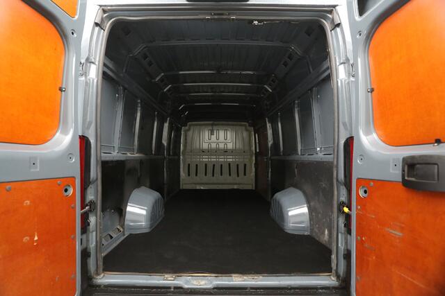 Fiat DUCATO 35H HD 2.2 MultiJet 180PK L4H2 3000kg Trekgew. | Airco | Carplay | 3 Persoons | Camera | Trekhaak | 3 Persoons | Cruise