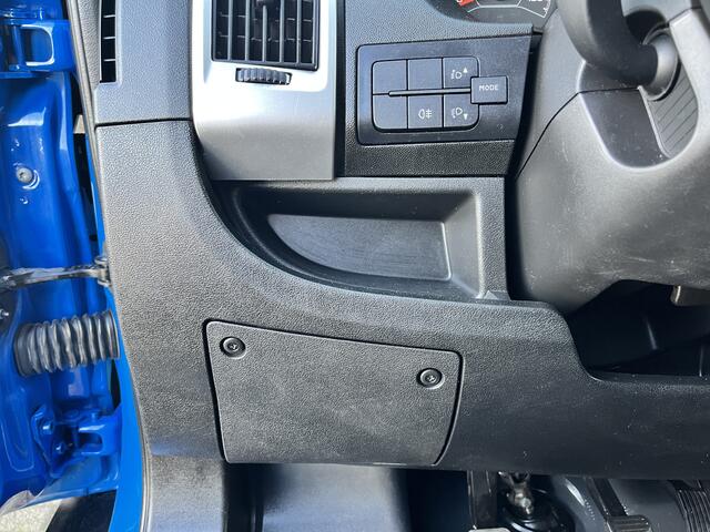 Fiat DUCATO 35H 2.3 MultiJet L3 Airco Trekhaak 3000kg trekgewicht Stuurwielbediening Telefoonverbinding open laadbak Pick-up 3-Persoons p-up Bakwagen Euro 6 Bpm vrij voor particulier gebruik! 1e eigenaar