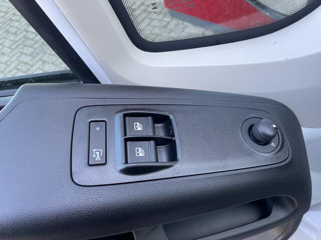 Fiat DUCATO 2.2 MultiJet 140 S&S L2H2 3.5t Automaat | Trekhaak | 10 inch/apple carplay | Voorruitverwarming | Webasto standkachel |