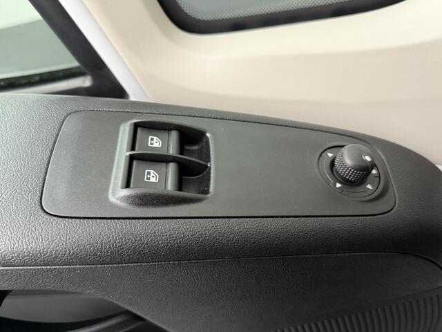 Fiat DUCATO Opel Movano 140PK Bakwagen | Laadlift | Multimedia | Camera | Airco | Cruise | 3-Zits