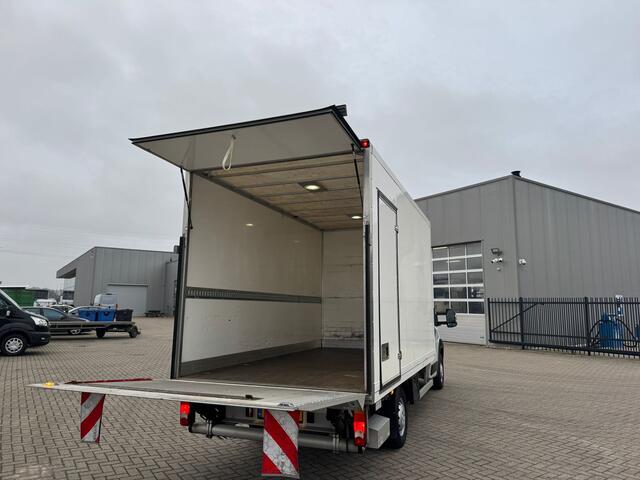 Fiat DUCATO 35 2.3 MultiJet Bakwagen Met Laadklep/Meubelbak/Cruise control