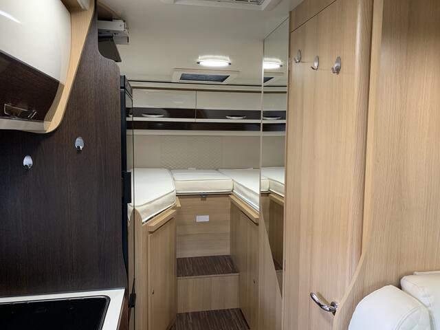Fiat DUCATO Mc Louis Sovereign 439G 140PK lengte bedden met hefbed