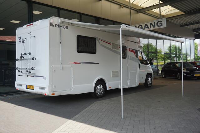 Fiat DUCATO Rimor Seal 69 Plus Queens bed, 5 gordelplekken