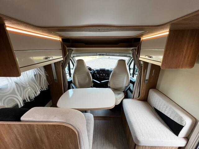 Fiat DUCATO Rimor Seal 69 Plus Queens bed, 5 gordelplekken