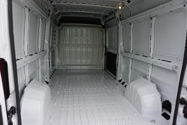 Fiat DUCATO 35 2.2 MultiJet L3H2 |140 pk |Camera |Cruise |Airco |Parkeersensoren |2e Airbag |1e eigenaar |3500 KG |Topstaat |BPM vrij
