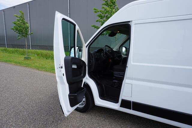 Fiat DUCATO 35 2.2 MultiJet L3H2 140 pk |Camera |Cruise |Navi |Climate control |BPM vrij voor ondernemers! |Nieuwstaat |3500 KG |EURO6
