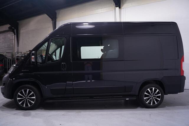 Fiat DUCATO 2.3 MultiJet 120 pk Dubbel Cabine L2H2 Navi Camera, Cruise Control, Trekhaak 2.500 kg, 6-Zits, NAP
