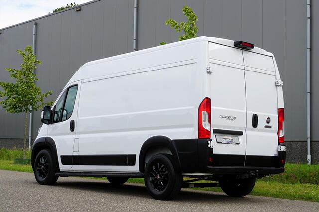 Fiat DUCATO 2.2 MultiJet 180 L2H2 3.5t Automaat |Adaptive Cruise |Camera en digitale binnenspiegel |Standkachel |2 stoelen |2 airbags |Trekhaak |Stoelverwarming |Parkeersensoren voor en achter