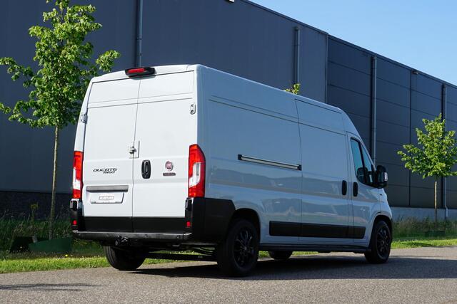 Fiat DUCATO 35H 2.3 MultiJet L3H2 in Topstaat |Grijs |160 pk |Volautomatische versnellingsbak |Camera |Cruise |Navi |Trekhaak |Climate control |1e eigenaar |3500 KG