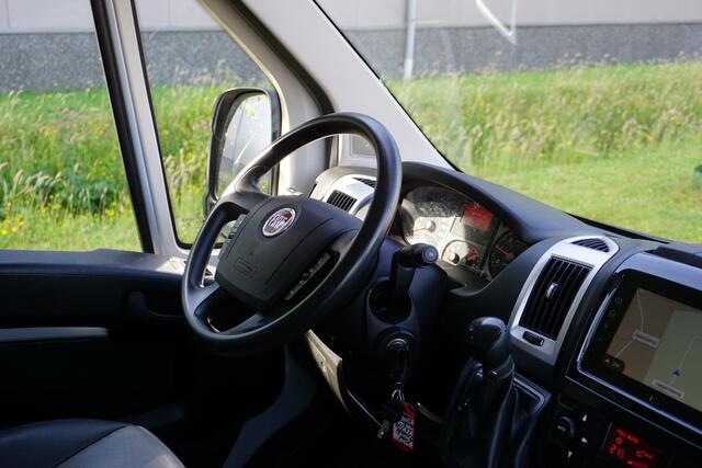 Fiat DUCATO 35H 2.3 MultiJet L3H2 in Topstaat |Grijs |160 pk |Volautomatische versnellingsbak |Camera |Cruise |Navi |Trekhaak |Climate control |1e eigenaar |3500 KG