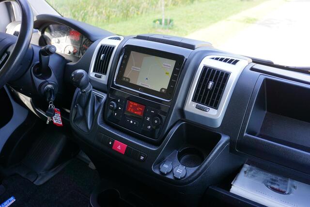 Fiat DUCATO 35H 2.3 MultiJet L3H2 in Topstaat |Grijs |160 pk |Volautomatische versnellingsbak |Camera |Cruise |Navi |Trekhaak |Climate control |1e eigenaar |3500 KG