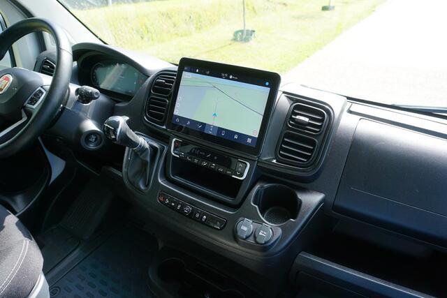 Fiat DUCATO 2.2 MultiJet 180 L2H2 3.5t Automaat |Adaptive Cruise |Camera en digitale binnenspiegel |Standkachel |2 stoelen |2 airbags |Trekhaak |Stoelverwarming |Parkeersensoren voor en achter