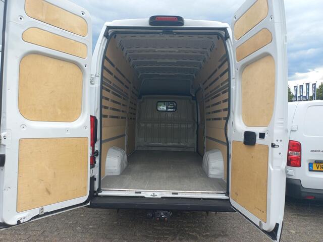 Fiat DUCATO 35 2.3 MultiJet L4H3 | Camera | Parkeersensoren | Trekhaak | Houten vloer in laadruimte