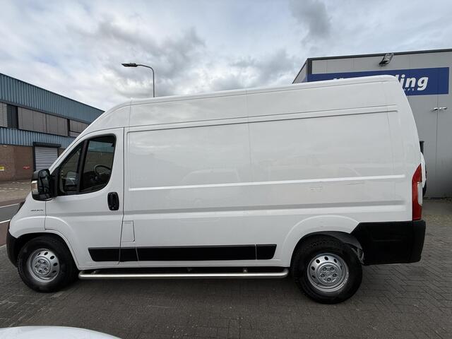 Fiat DUCATO 33 2.3 MultiJet L2H2 AUTOMAAT EURO-6 CAMERA NAVI