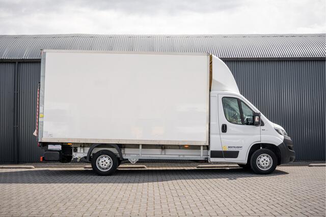 Fiat DUCATO 2,3 140PK | Bakwagen met laadklep | 3-Zits | LED | Cruise | Airco