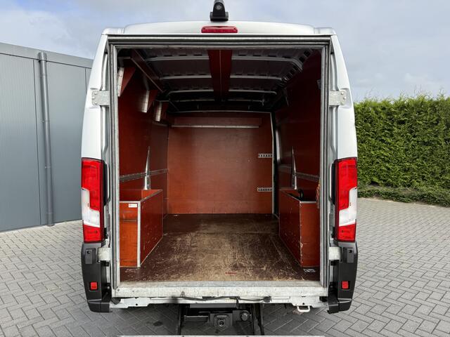 Fiat DUCATO 2.3 MultiJet 161 PK AUTOMAAT / L2H2 / DHOLLANDIA LAADKLEP / AFNEEMBARE 3 TONS TREKHAAK / CAMERA / CRUISE / ECC