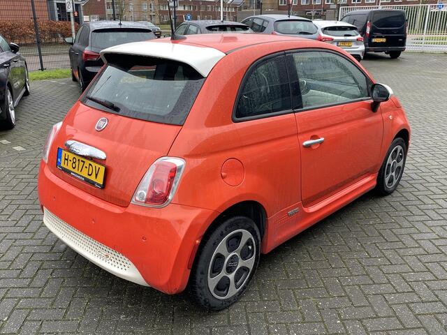 Fiat E-500 (Electric) 24kwh automaat met o.a. leer, climate control, cruise, bluetooth, etc.