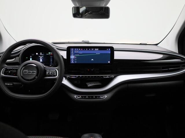 Fiat E-500 3+1 Icon 42 kWh | Navigatie | Apple & Android Carplay | Climate Control | LED verlichting | Automatische Verlichting & Regensensoren | Parkeersensoren & Camera | Lichtmetalen Velgen |