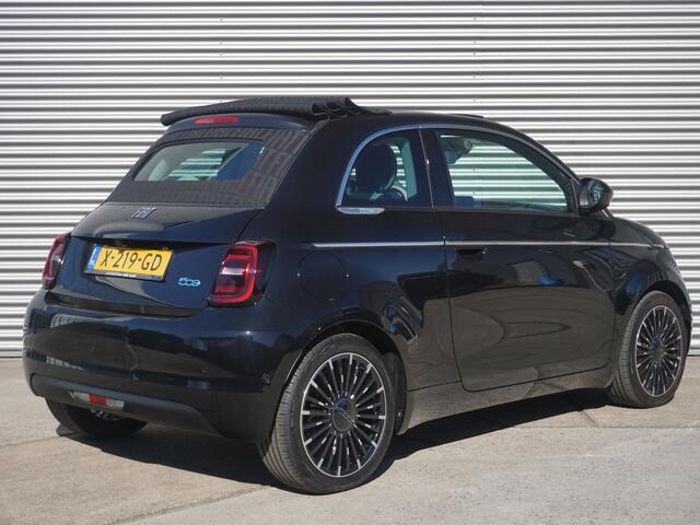 Fiat E-500 Cabrio La Prima 42 kWh | By Bocelli | Leder | 17" | Navi | Winter Pack |