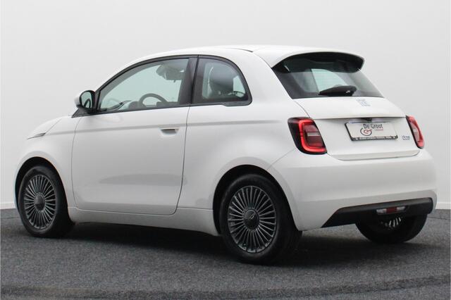 Fiat E-500 Icon 42 kWh Virtual Cockpit, Climate, Camera, Apple Carplay, Cruise, DAB, USB, 16''
