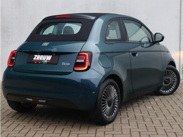 Fiat E-500 Cabrio 42 kWh Icon | LED | Carplay | Camera | Winter | PDC | 16"