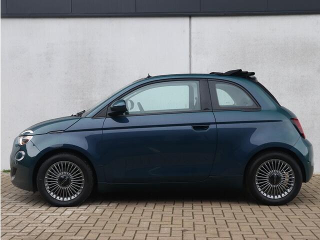 Fiat E-500 Cabrio 42 kWh Icon | LED | Carplay | Camera | Winter | PDC | 16"