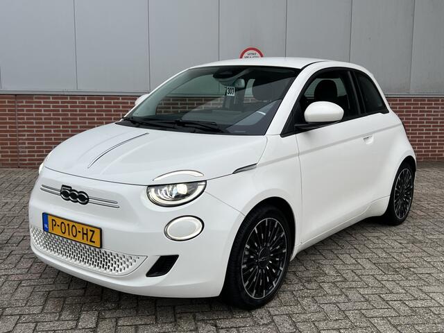 Fiat E-500 Icon 42 kWh | Navi | LED | Carplay | Comfort | PDC | 17"
