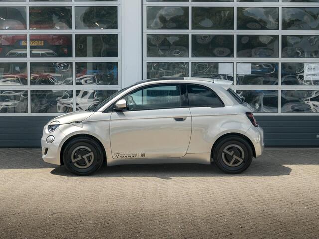 Fiat E-500 Giorgio Armani Collector's Edition 42 kWh | 18% Bijtelling | Zeer Exclusief | Beperkte Oplage !