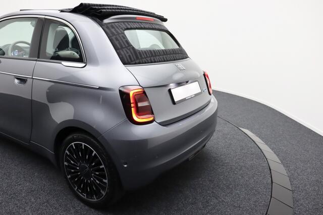 Fiat E-500 Cabrio La Prima | 42kWh | Adaptive cruise | Camera | Stoelverwarming