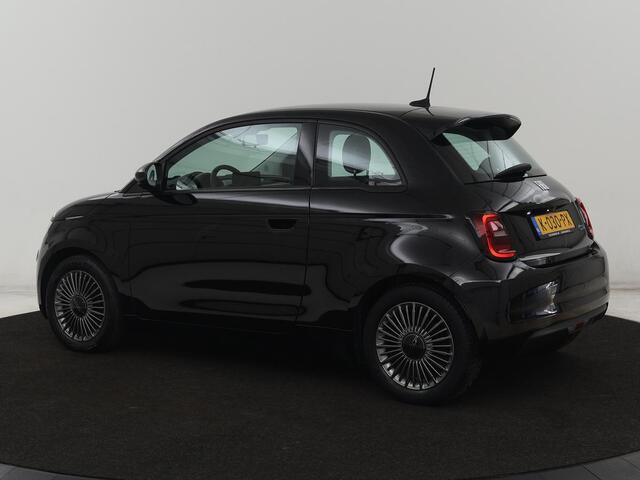 Fiat E-500 Icon 42 kWh | 3 Fase | Stoelverwarming | Camera | Carplay | Navigatie | Full LED | Climate control | Cruise control | Bluetooth