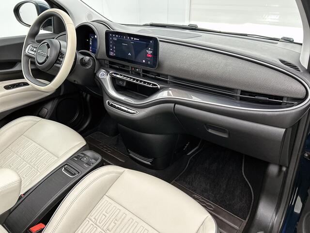 Fiat E-500 Cabrio La Prima 119PK / 42 kWh / SOH 88% / Leder / Adap-Cruise / Pdc+Camera / Navigatie / Airco-ecc. / Apple Carplay Android / Apk 11-2026