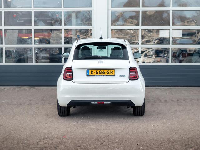 Fiat E-500 Business Launch Edition 42 kWh | SOH 91% | Clima | Cruise | Regensensor | Apple Carplay | 16"
