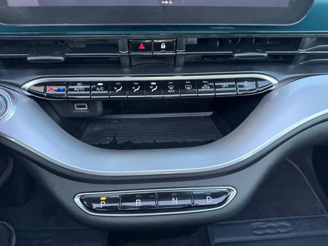 Fiat E-500 Cabrio ICON 42kWh SOH 93,8%/Acarplay/Acruise/Led/Navi/PDC/Garantie